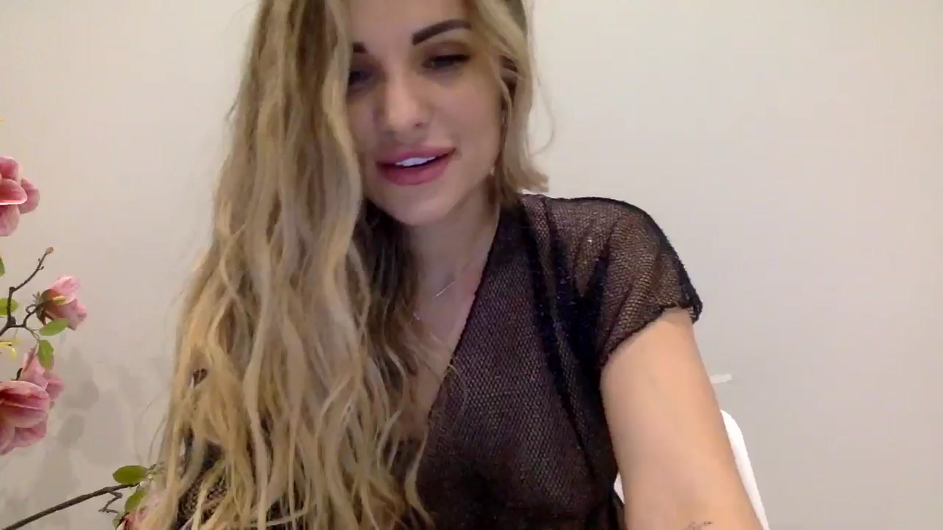 Gallery image thumbnail from Tina_Angel_'s myfreecams stream on, 03/23/2025, 01:28 image 11 of 20