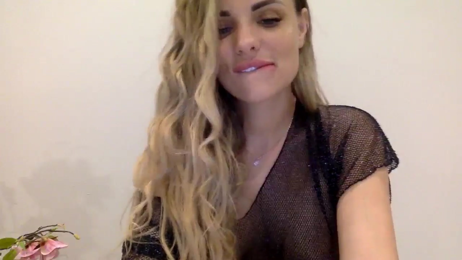 Gallery image thumbnail from Tina_Angel_'s myfreecams stream on, 03/23/2025, 01:28 image 20 of 20
