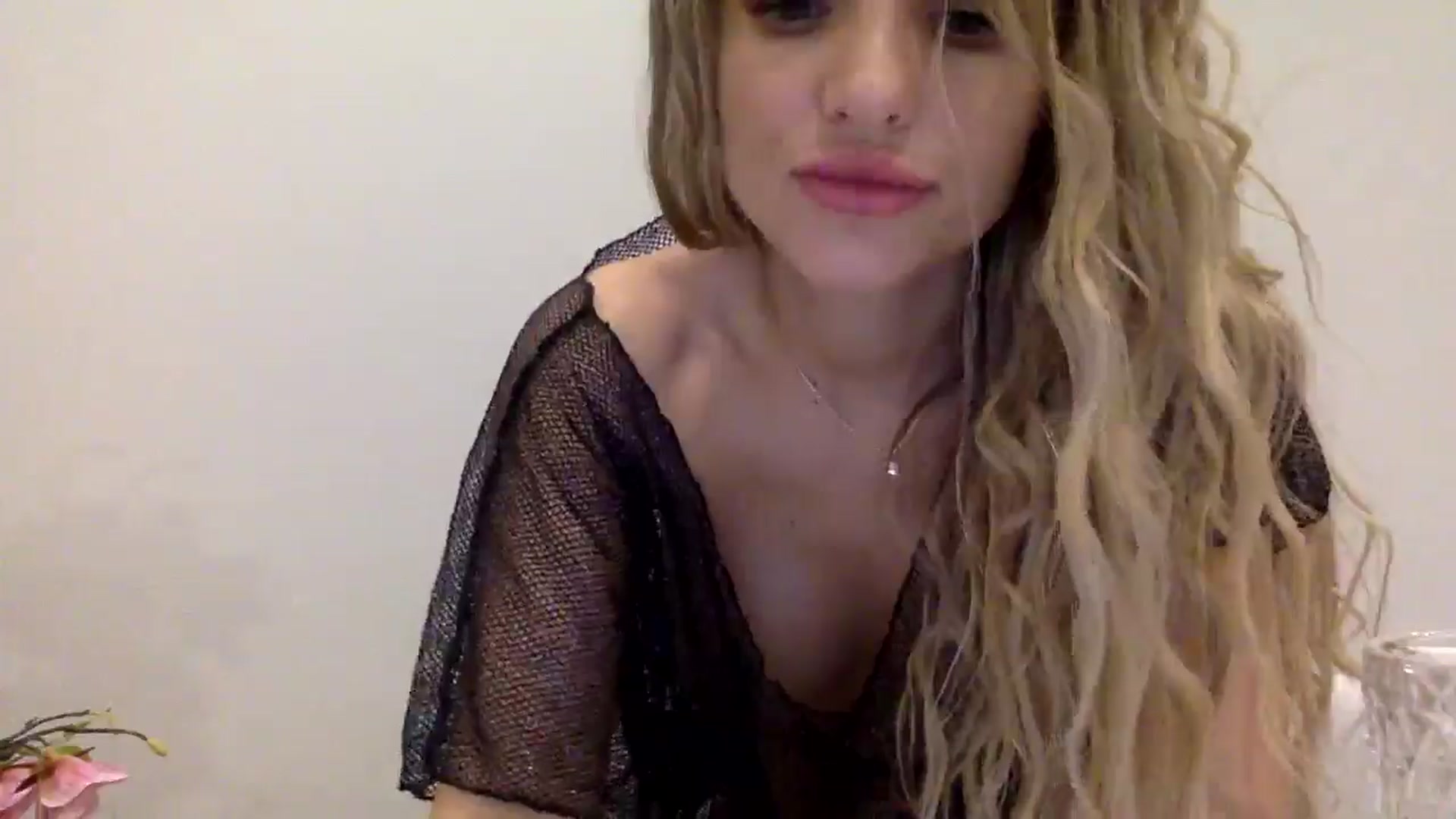 Gallery image thumbnail from Tina_Angel_'s myfreecams stream on, 03/23/2025, 02:03 image 16 of 20
