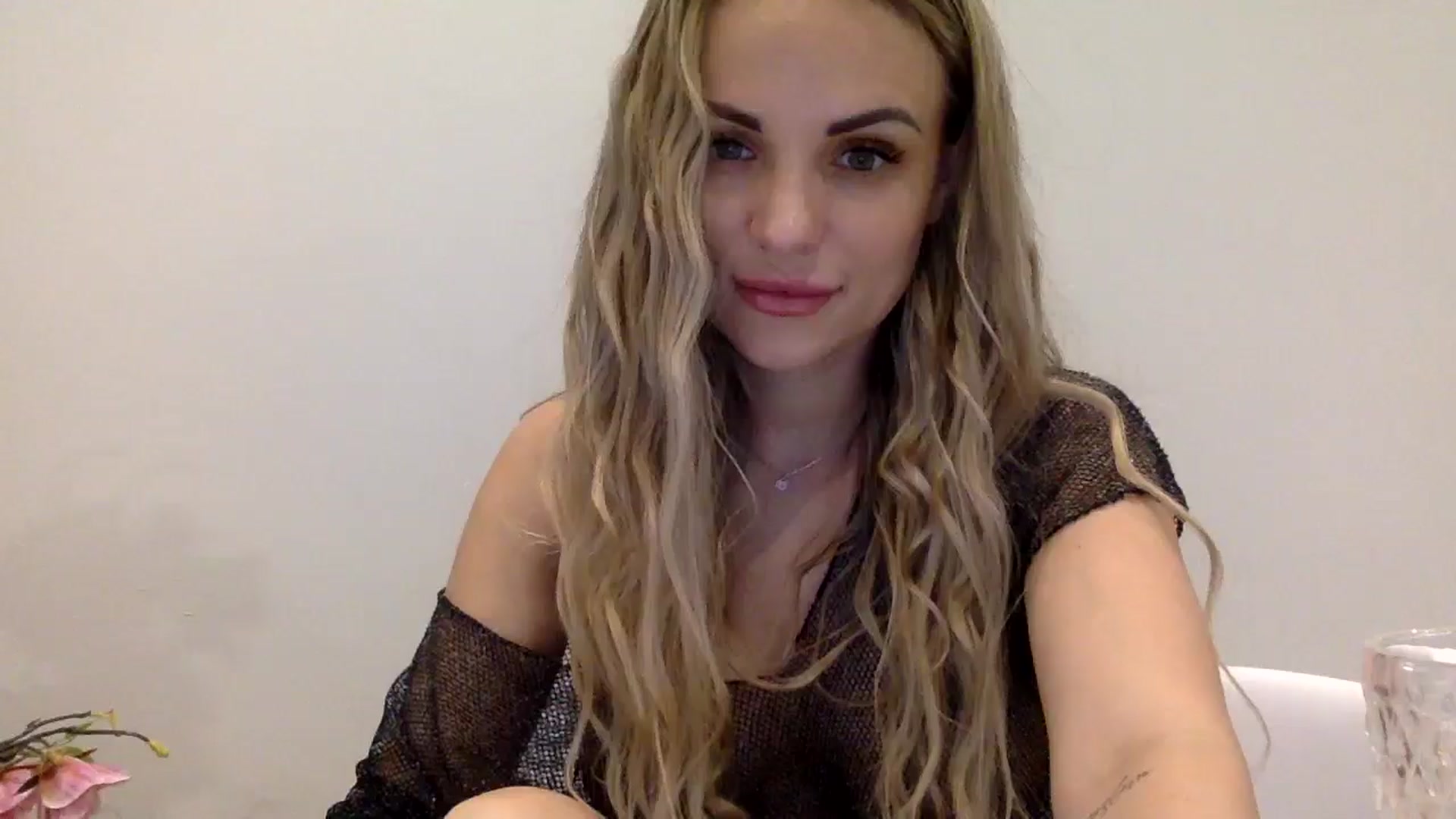 Gallery image thumbnail from Tina_Angel_'s myfreecams stream on, 03/23/2025, 02:03 image 8 of 20