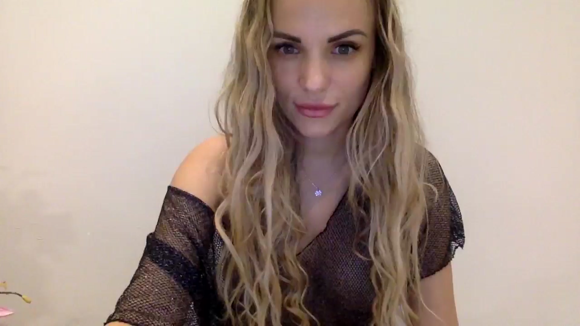 Gallery image thumbnail from Tina_Angel_'s myfreecams stream on, 03/23/2025, 02:28 image 12 of 20