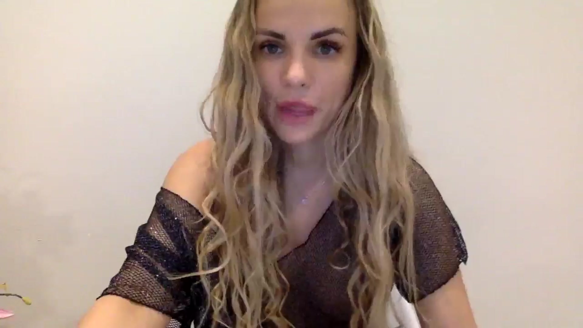 Gallery image thumbnail from Tina_Angel_'s myfreecams stream on, 03/23/2025, 02:28 image 9 of 20