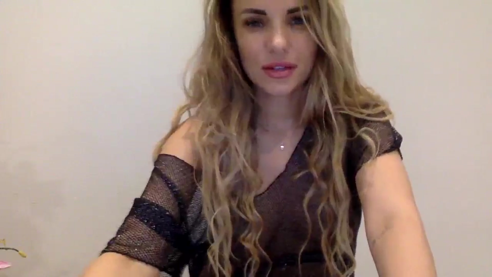 Gallery image thumbnail from Tina_Angel_'s myfreecams stream on, 03/23/2025, 02:28 image 4 of 20