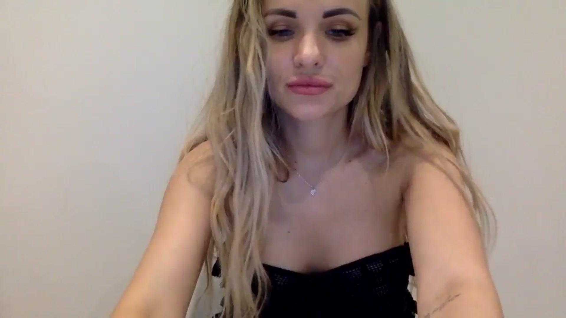 Gallery image thumbnail from Tina_Angel_'s myfreecams stream on, 03/24/2025, 02:48 image 18 of 20