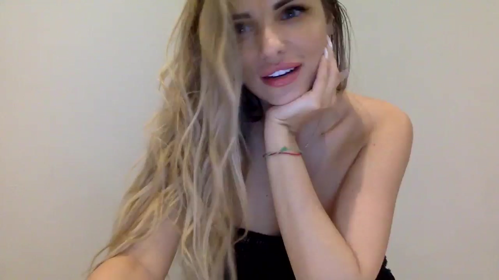 Gallery image thumbnail from Tina_Angel_'s myfreecams stream on, 03/24/2025, 03:35 image 11 of 20