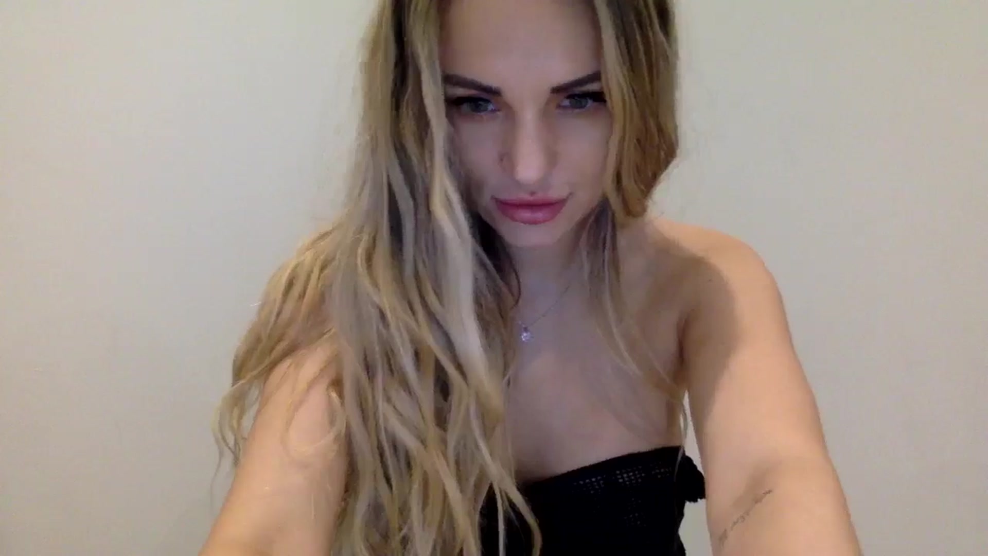 Gallery image thumbnail from Tina_Angel_'s myfreecams stream on, 03/24/2025, 03:35 image 3 of 20