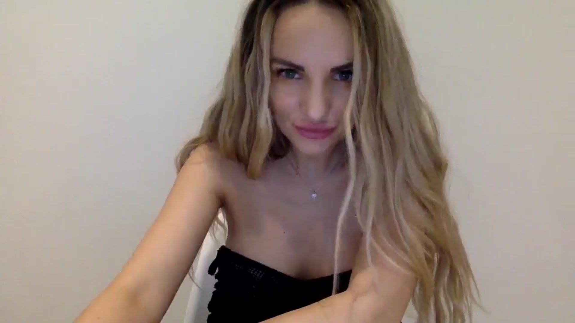 Gallery image thumbnail from Tina_Angel_'s myfreecams stream on, 03/24/2025, 03:35 image 7 of 20