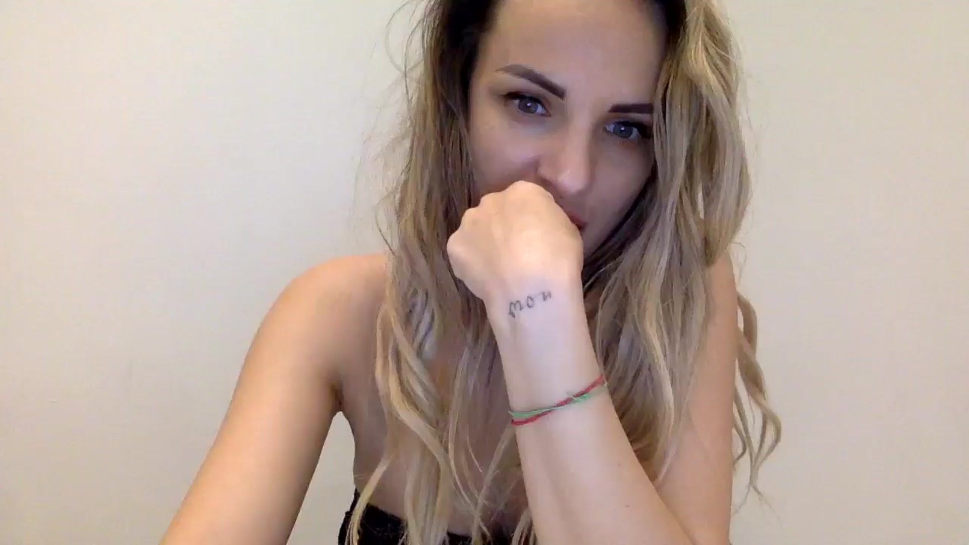 Gallery image thumbnail from Tina_Angel_'s myfreecams stream on, 03/24/2025, 04:09 image 4 of 20