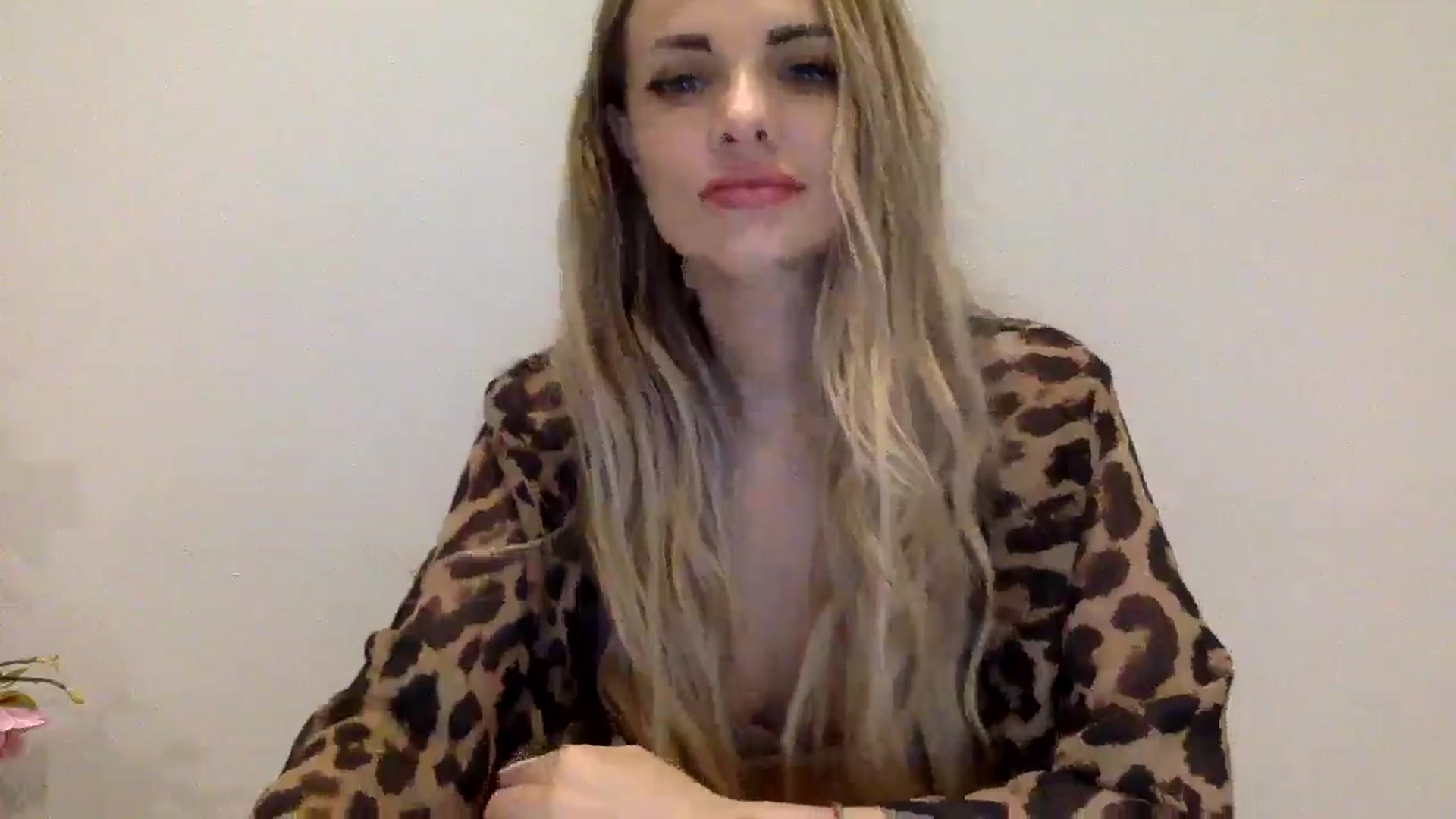 Gallery image thumbnail from Tina_Angel_'s myfreecams stream on, 03/26/2025, 24:08 image 8 of 20