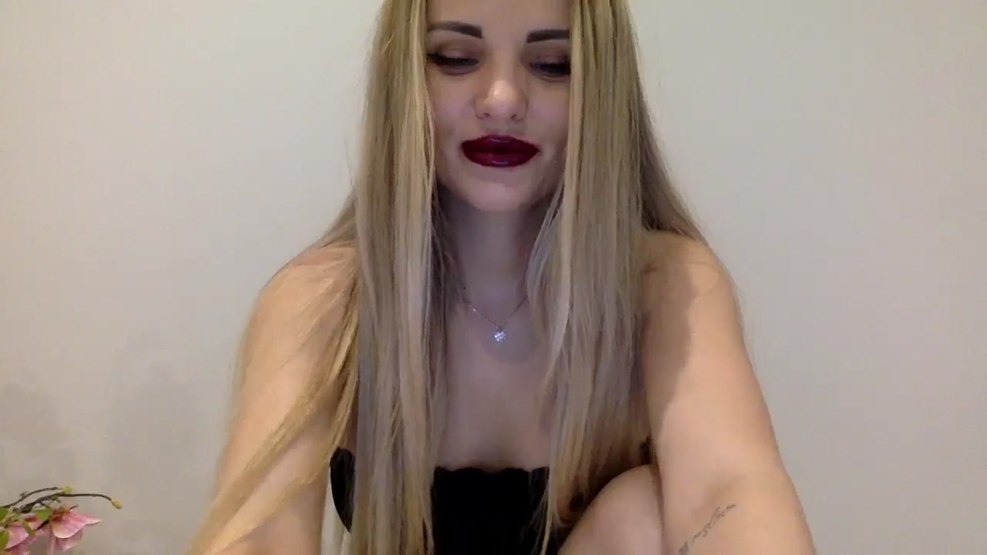 Gallery image thumbnail from Tina_Angel_'s myfreecams stream on, 03/28/2025, 23:36 image 2 of 20