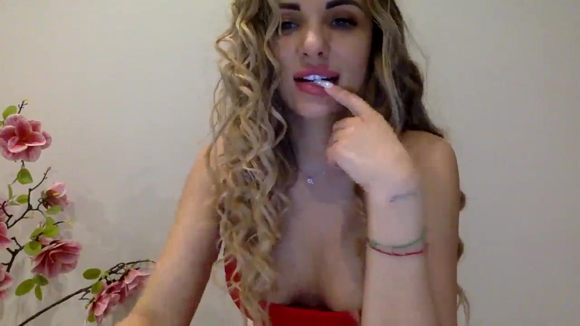 Gallery image thumbnail from Tina_Angel_'s myfreecams stream on, 03/30/2025, 22:43 image 9 of 20