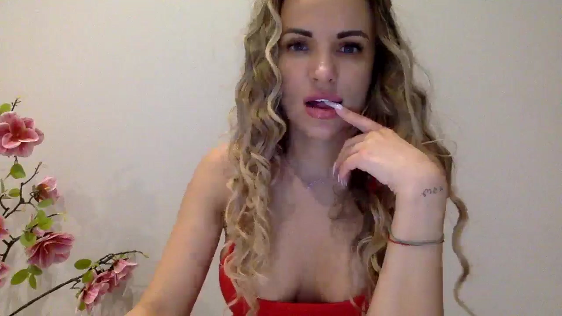 Gallery image thumbnail from Tina_Angel_'s myfreecams stream on, 03/30/2025, 22:56 image 20 of 20