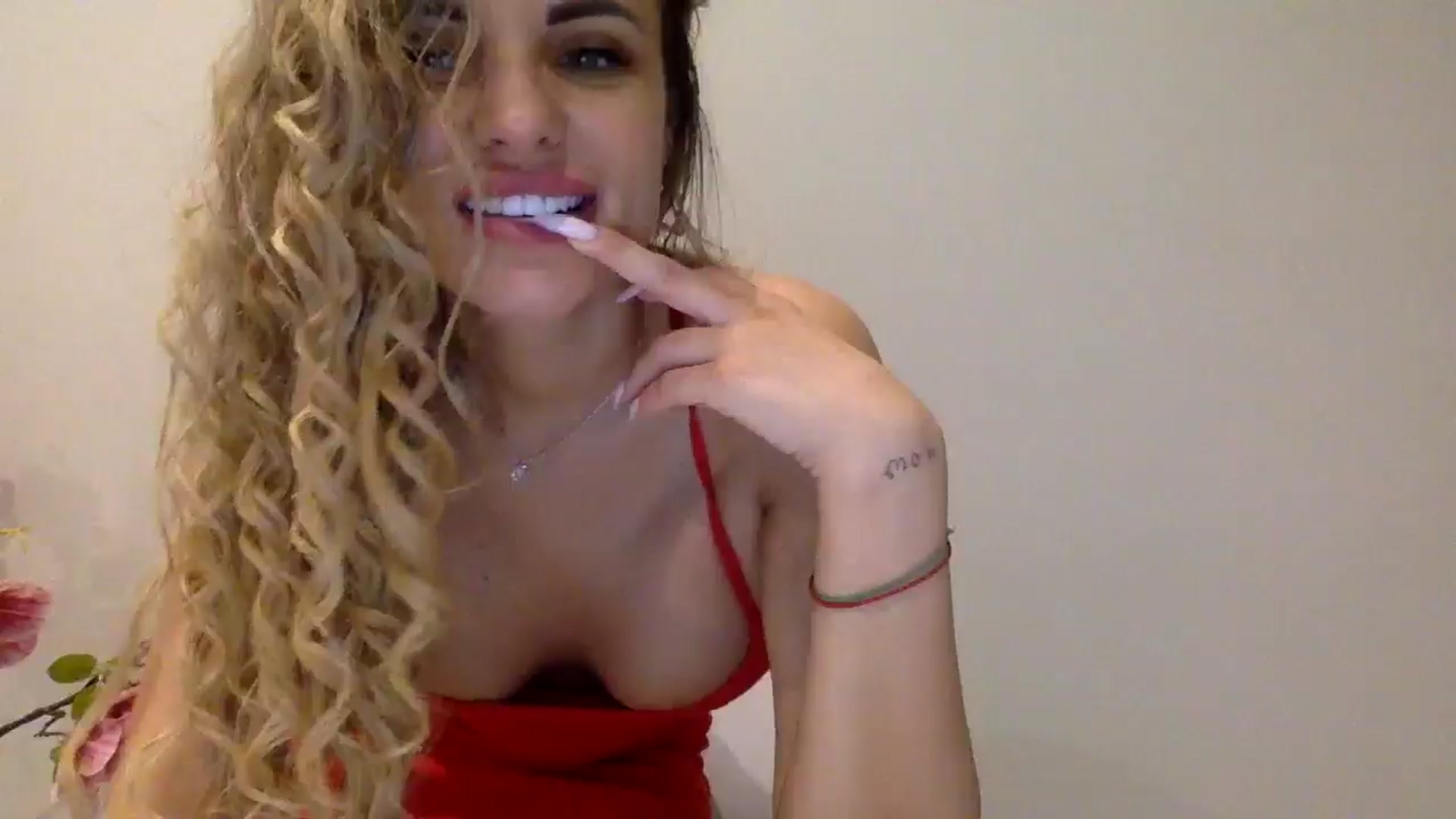 Gallery image thumbnail from Tina_Angel_'s myfreecams stream on, 03/30/2025, 23:52 image 3 of 20