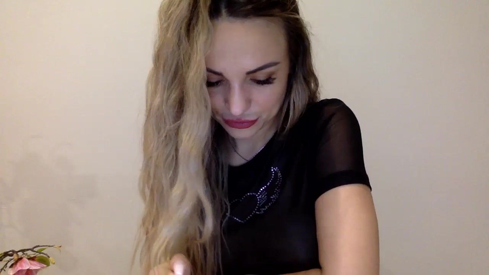 Gallery image thumbnail from Tina_Angel_'s myfreecams stream on, 04/07/2025, 21:34 image 7 of 20