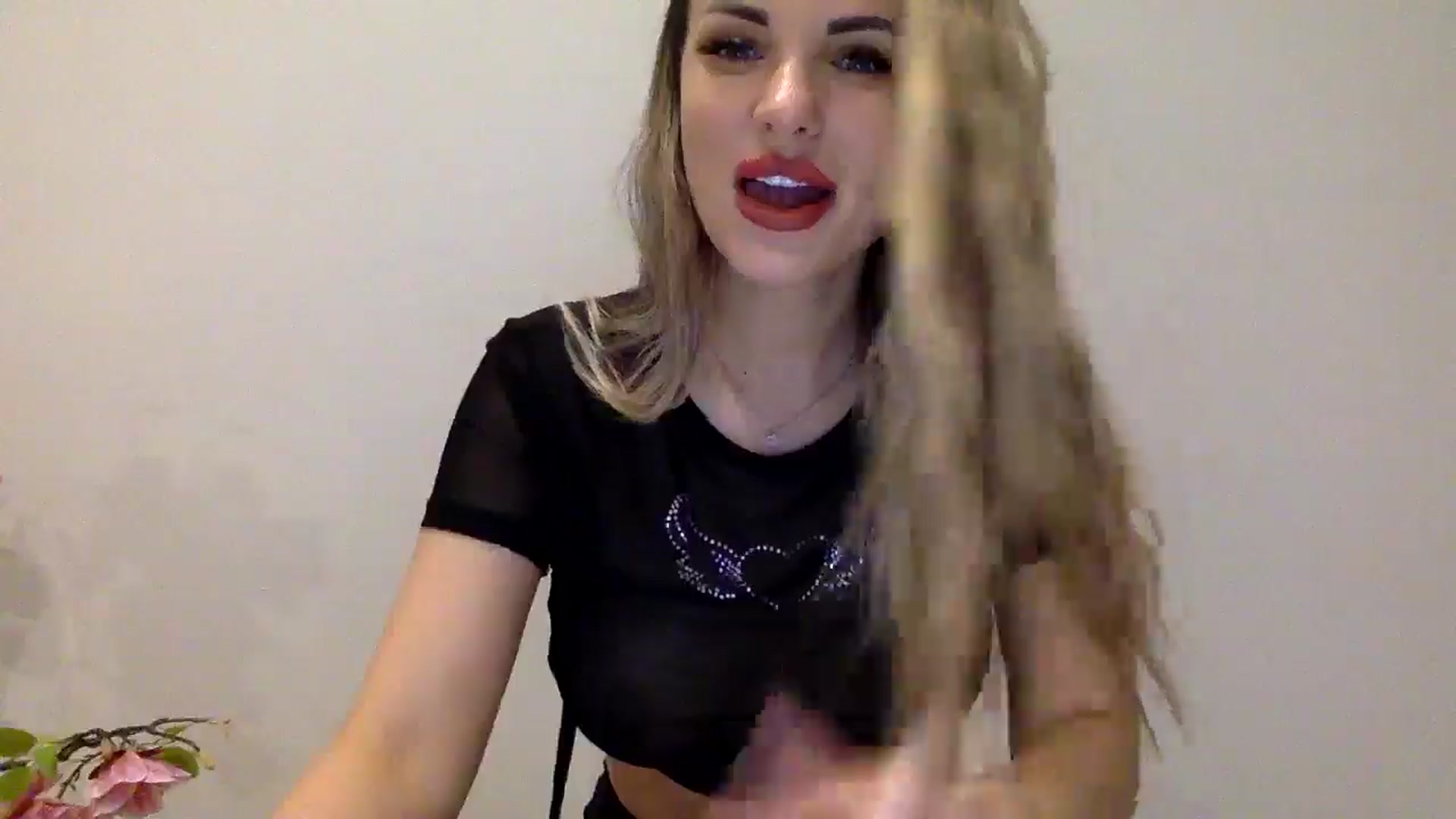 Gallery image thumbnail from Tina_Angel_'s myfreecams stream on, 04/07/2025, 22:07 image 3 of 20
