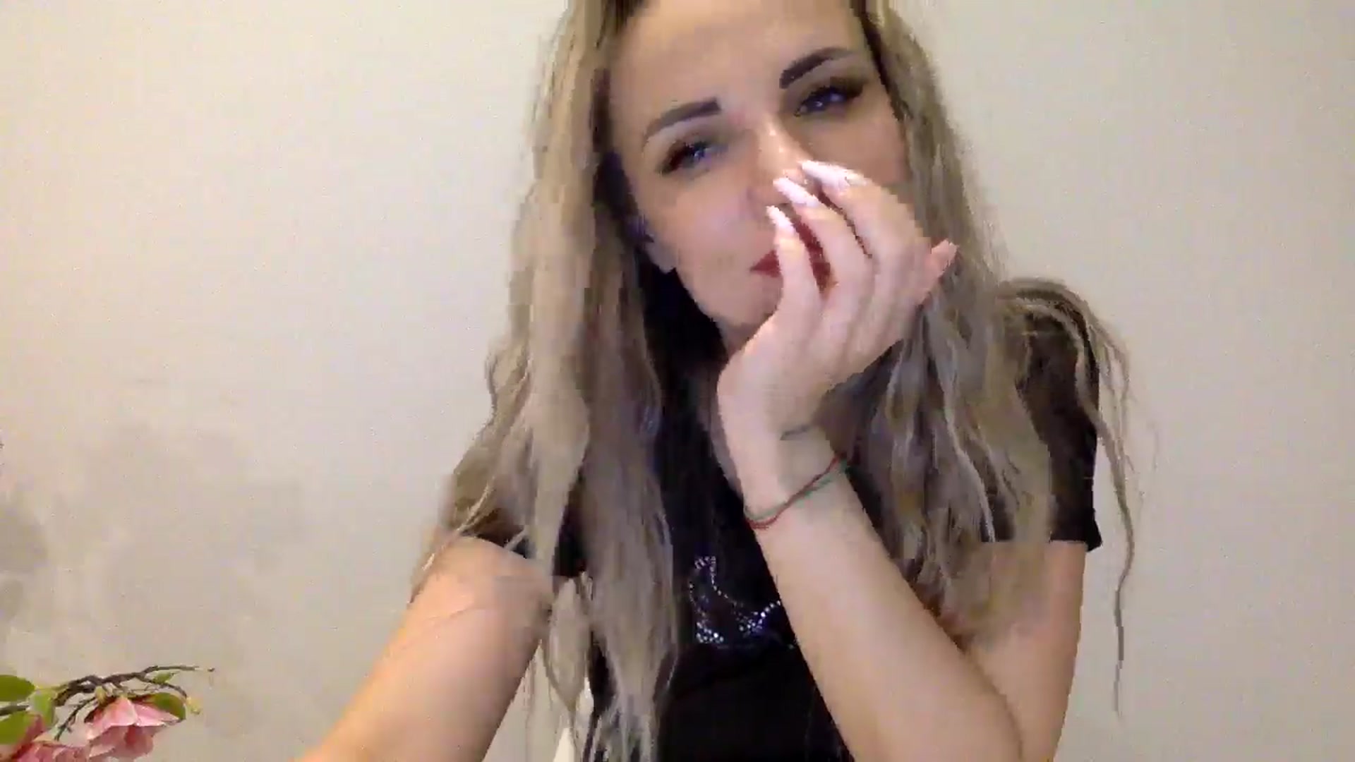 Gallery image thumbnail from Tina_Angel_'s myfreecams stream on, 04/07/2025, 22:07 image 14 of 20