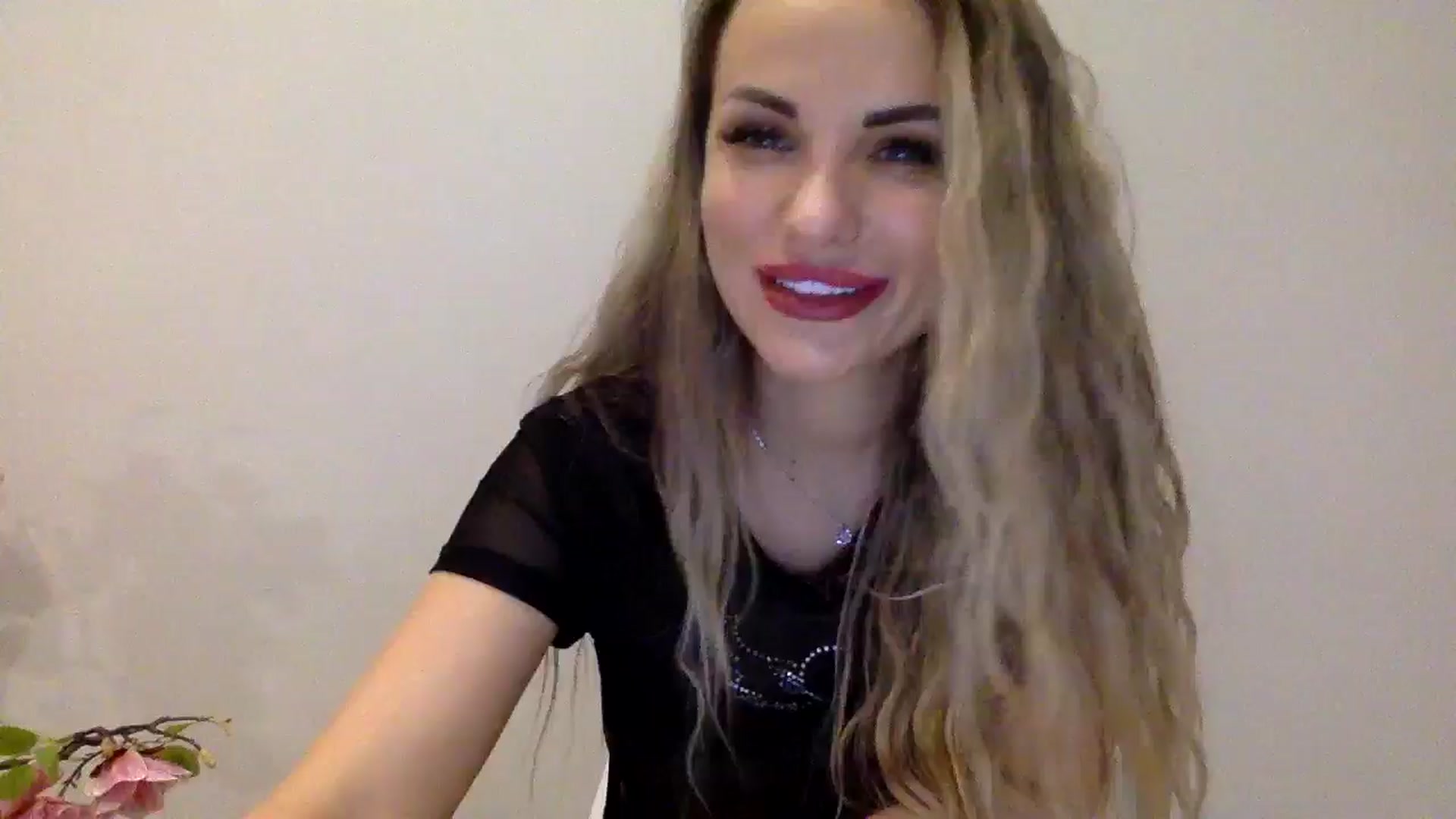 Gallery image thumbnail from Tina_Angel_'s myfreecams stream on, 04/07/2025, 22:07 image 8 of 20