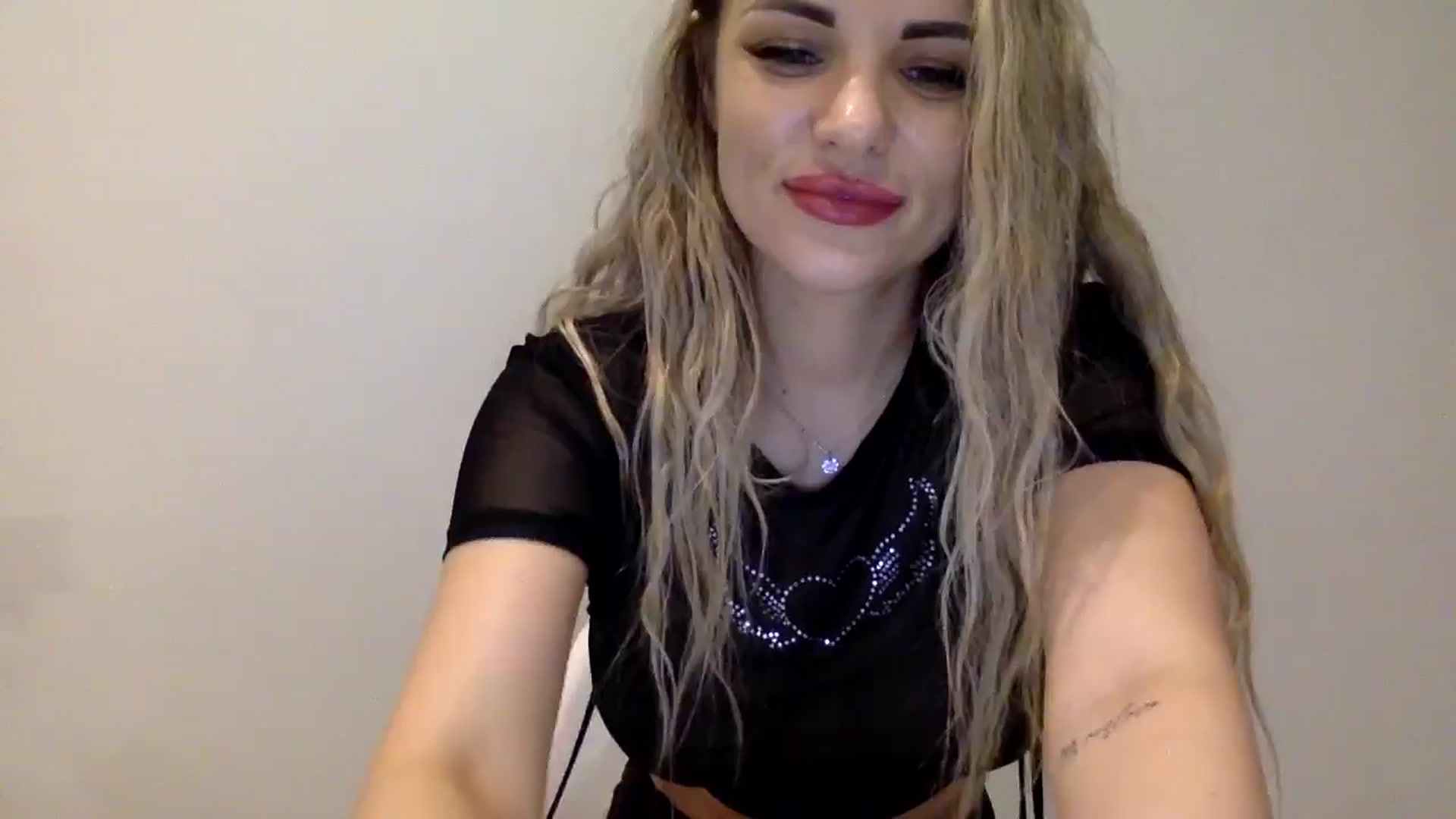 Gallery image thumbnail from Tina_Angel_'s myfreecams stream on, 04/07/2025, 23:47 image 9 of 20