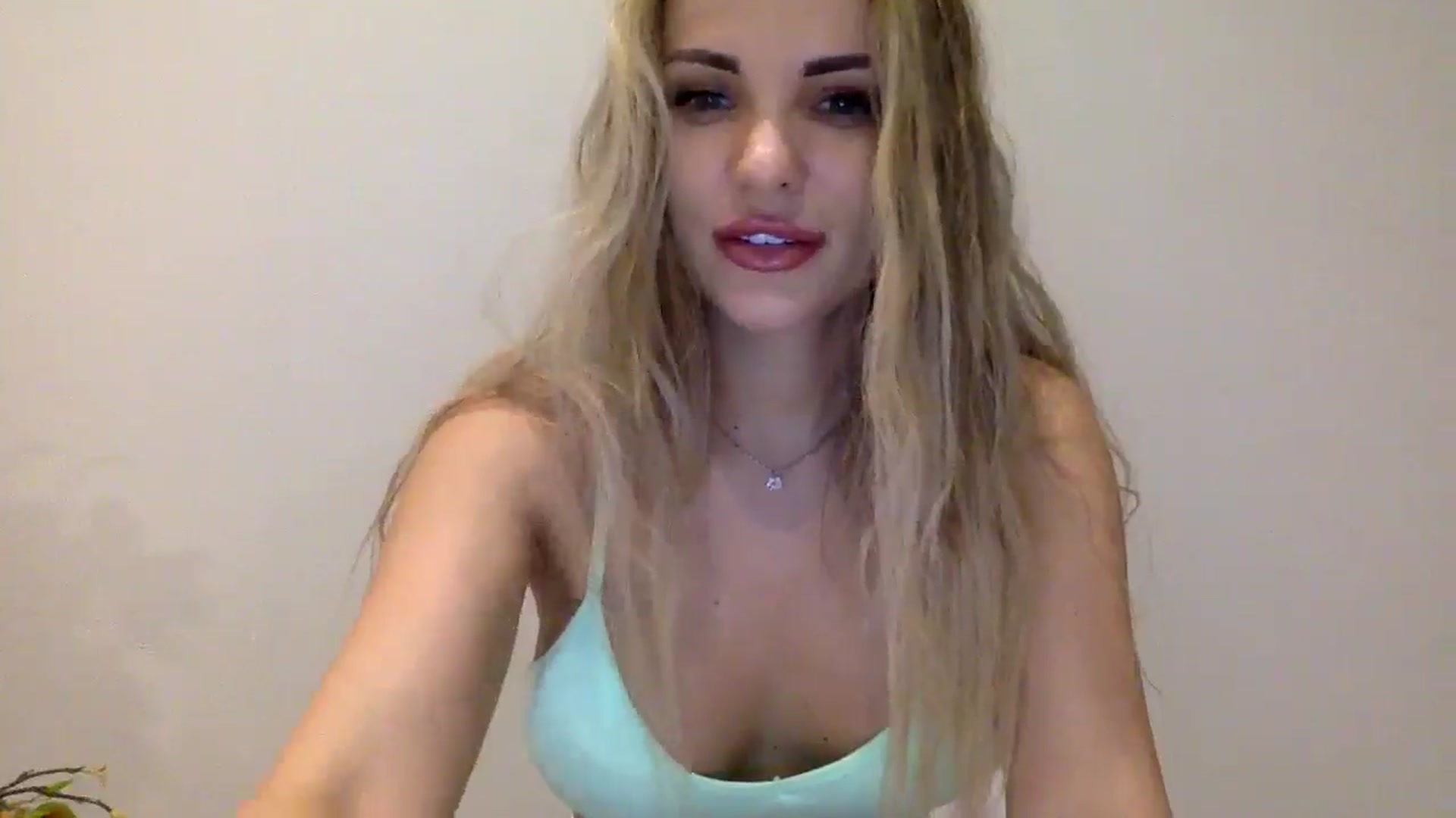 Gallery image thumbnail from Tina_Angel_'s myfreecams stream on, 04/09/2025, 22:11 image 12 of 20