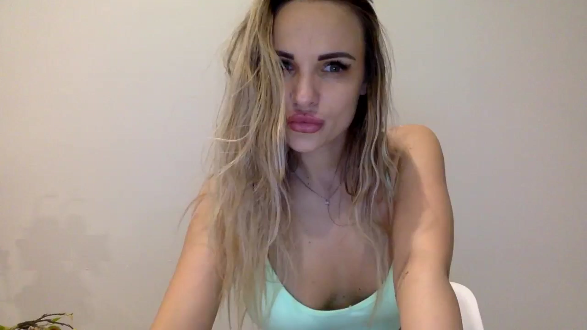 Gallery image thumbnail from Tina_Angel_'s myfreecams stream on, 04/09/2025, 23:19 image 6 of 20