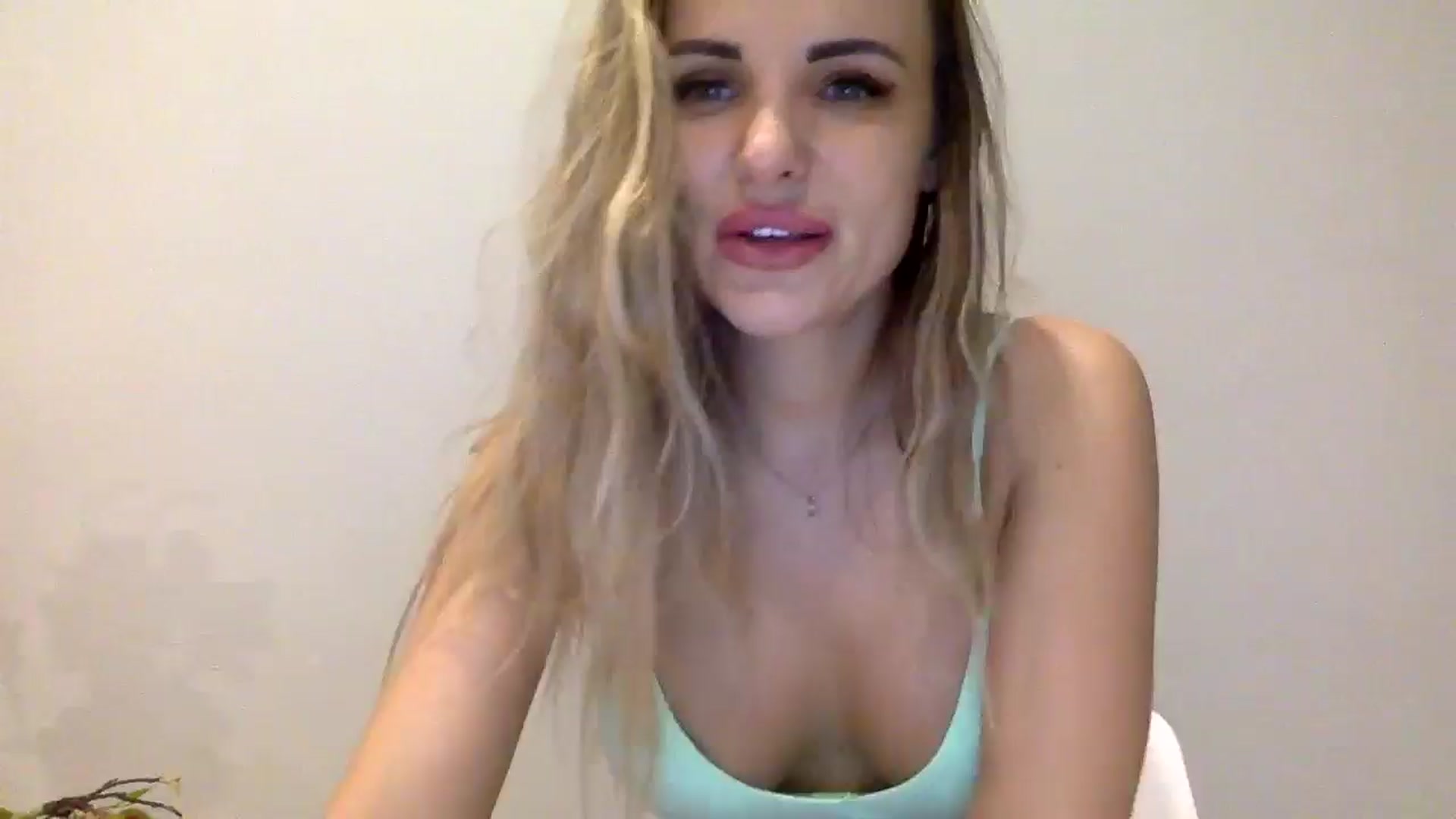 Gallery image thumbnail from Tina_Angel_'s myfreecams stream on, 04/09/2025, 23:19 image 4 of 20