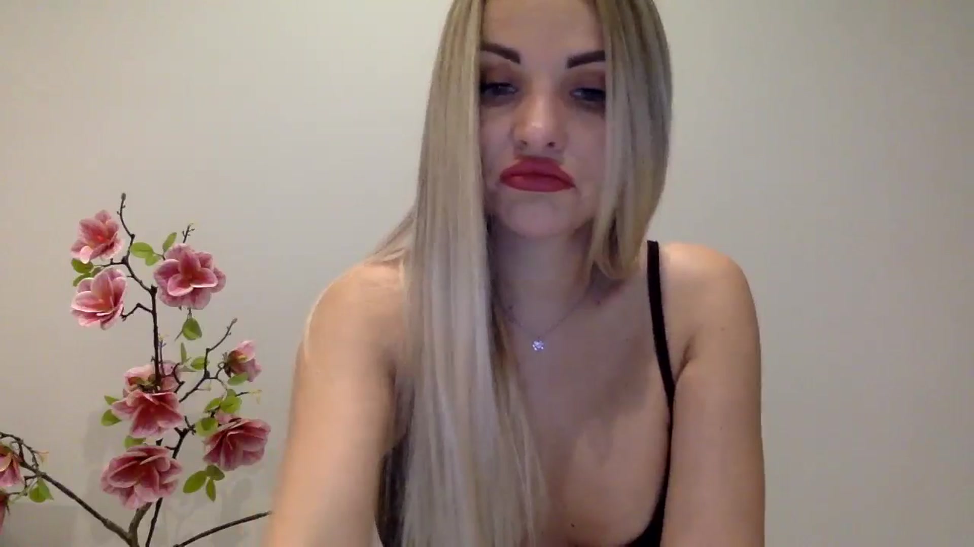 Gallery image thumbnail from Tina_Angel_'s myfreecams stream on, 04/21/2025, 22:52 image 12 of 20