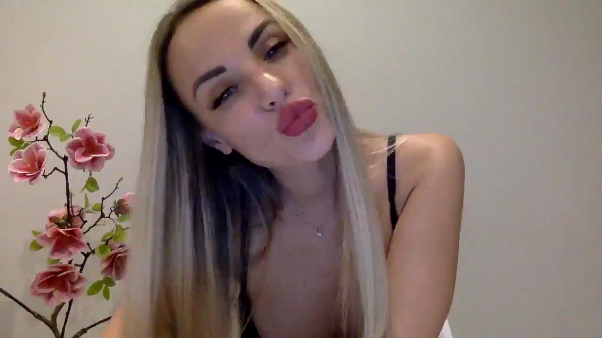 Gallery image thumbnail from Tina_Angel_'s myfreecams stream on, 04/21/2025, 23:28 image 19 of 20