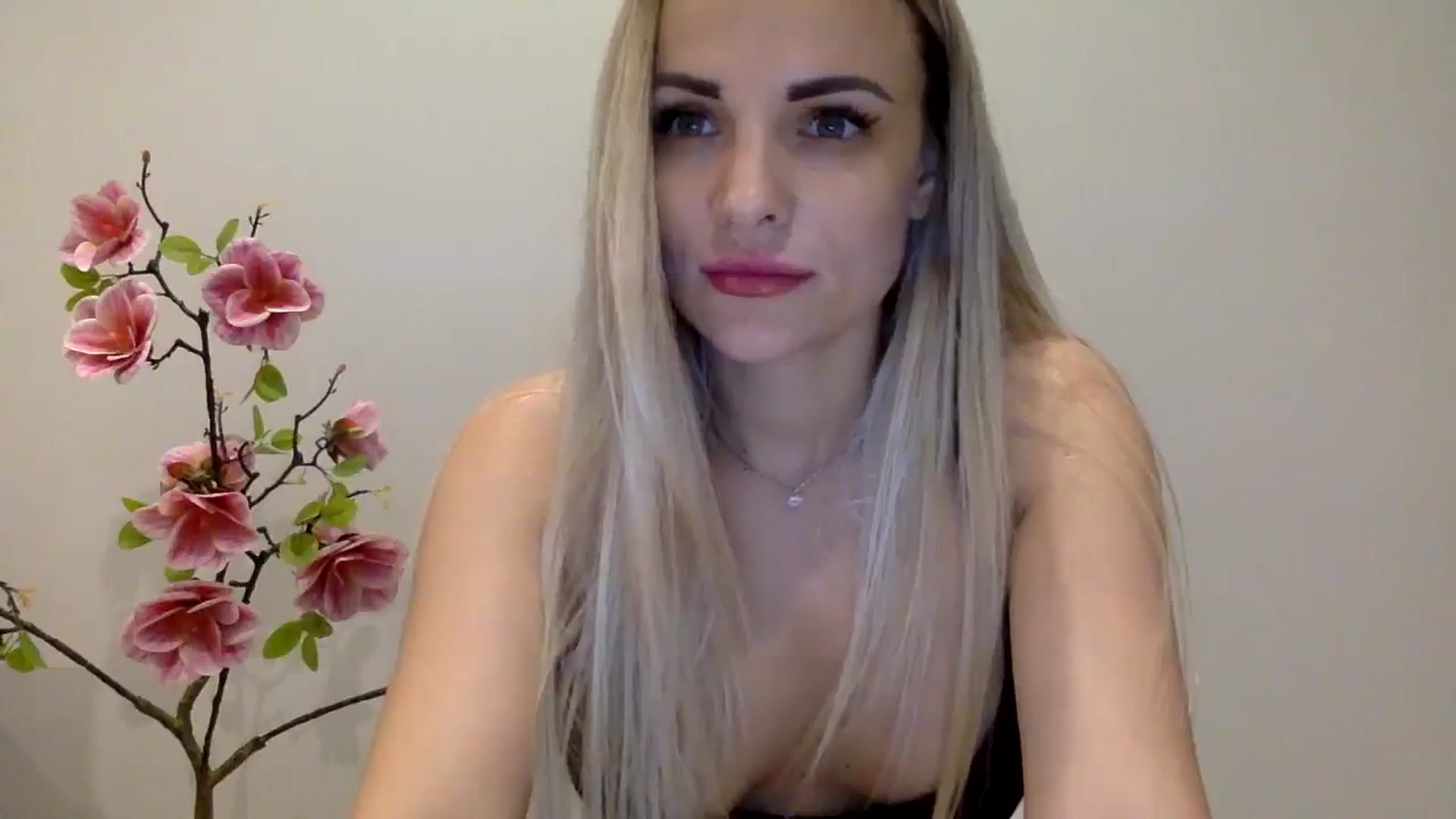 Gallery image thumbnail from Tina_Angel_'s myfreecams stream on, 04/22/2025, 02:55 image 9 of 20