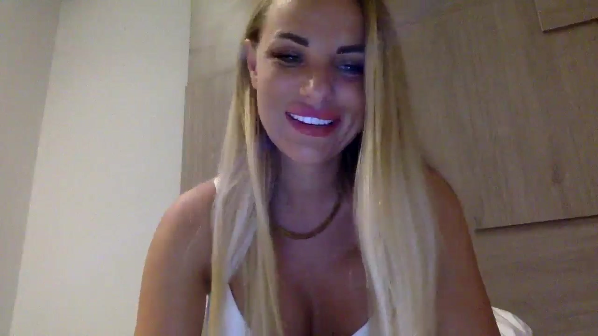 Gallery image thumbnail from Tina_Angel_'s myfreecams stream on, 05/06/2025, 20:59 image 3 of 20