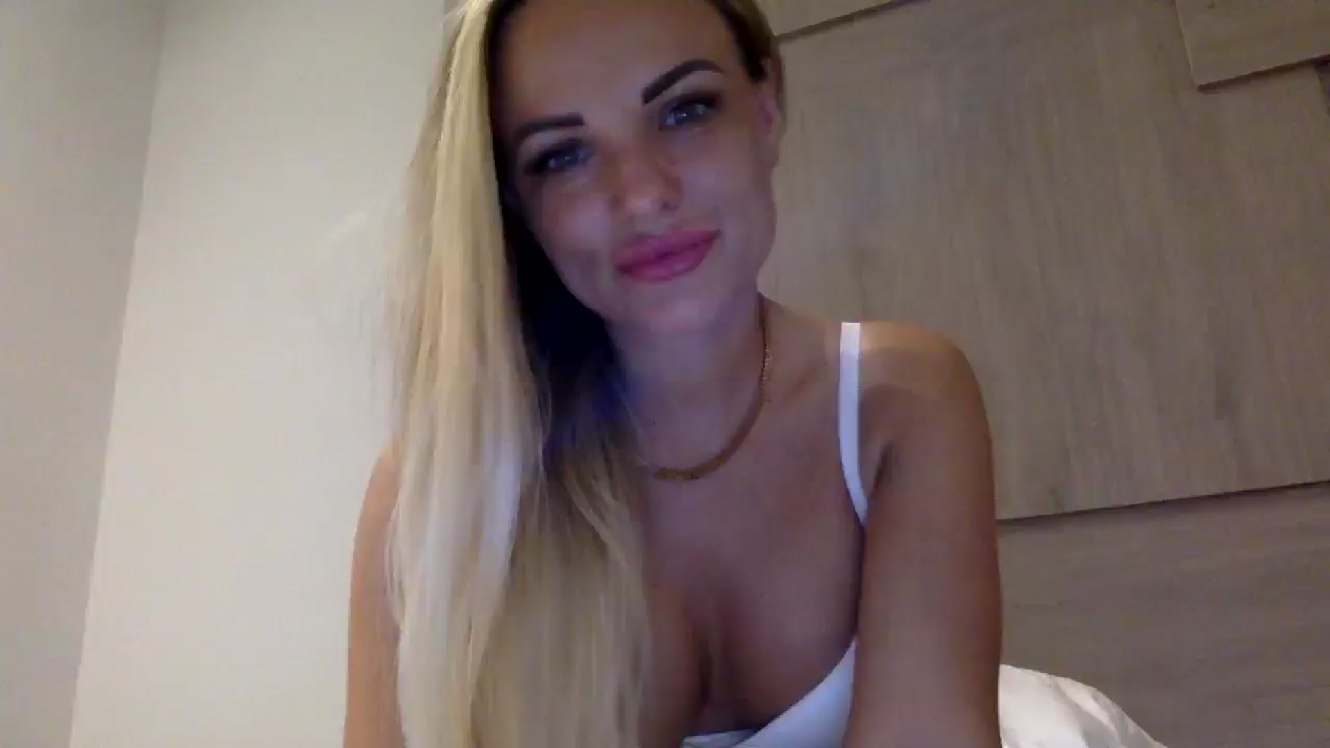 Gallery image thumbnail from Tina_Angel_'s myfreecams stream on, 05/06/2025, 20:59 image 6 of 20