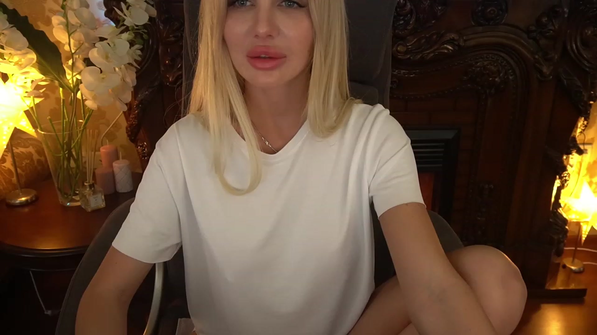 Gallery image thumbnail from Tina_LovMe's myfreecams stream on, 05/06/2023, 15:04 image 9 of 20