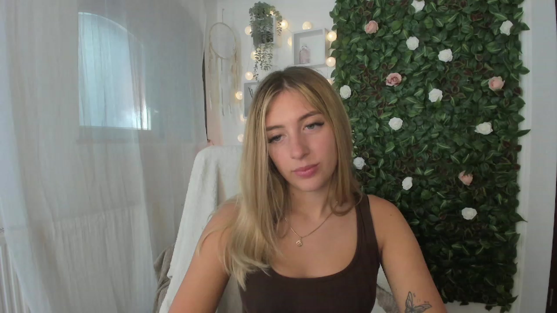 Gallery image thumbnail from Tina_Nappi18's myfreecams stream on, 07/05/2023, 14:47 image 9 of 20