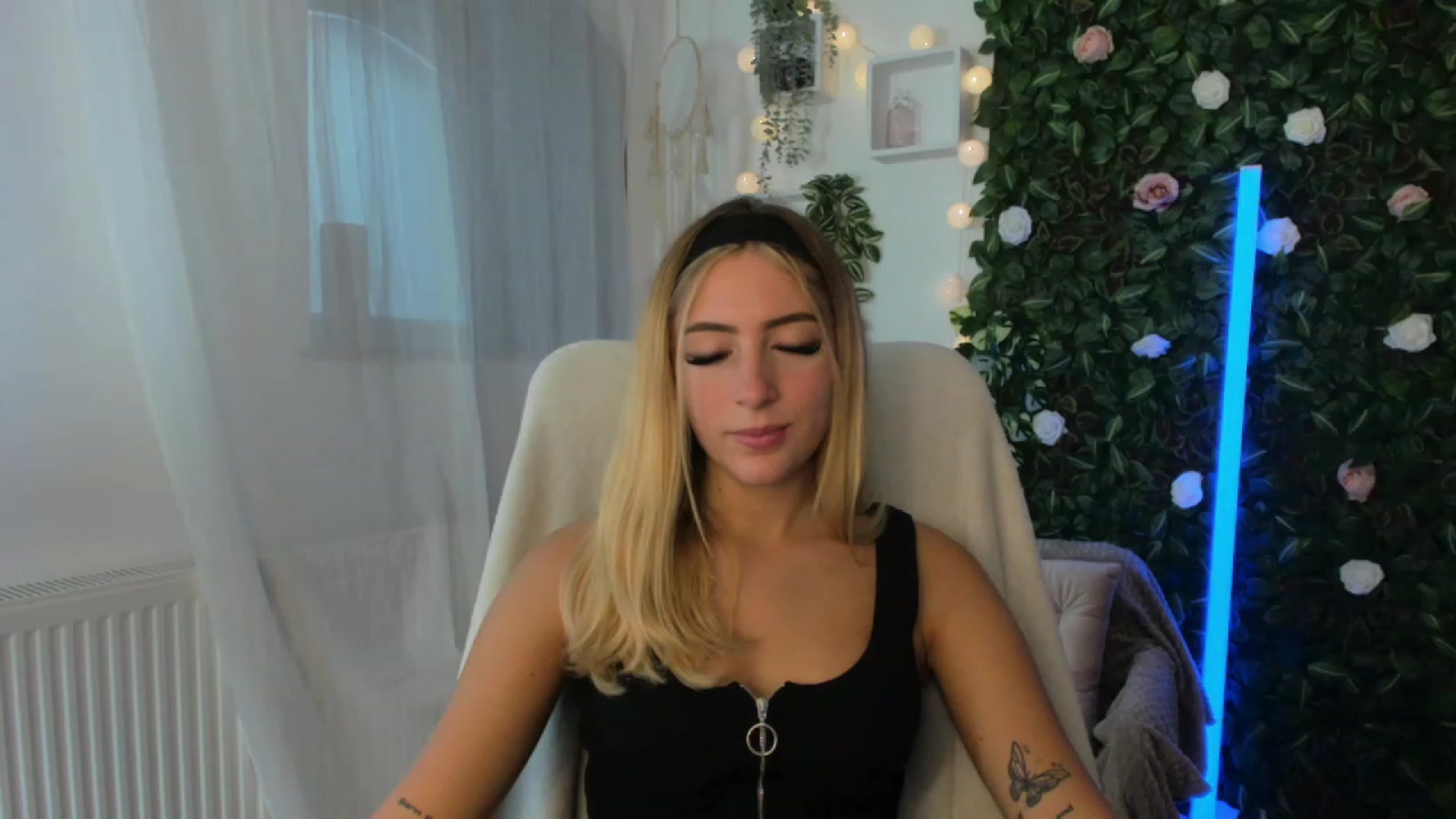 Gallery image thumbnail from Tina_Nappi18's myfreecams stream on, 09/10/2023, 13:38 image 20 of 20