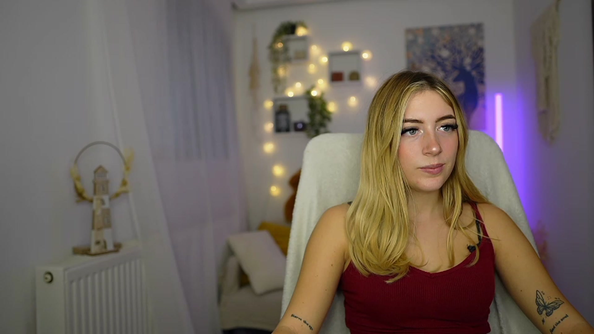 Gallery image thumbnail from Tina_Nappi18's myfreecams stream on, 10/10/2023, 15:16 image 15 of 20