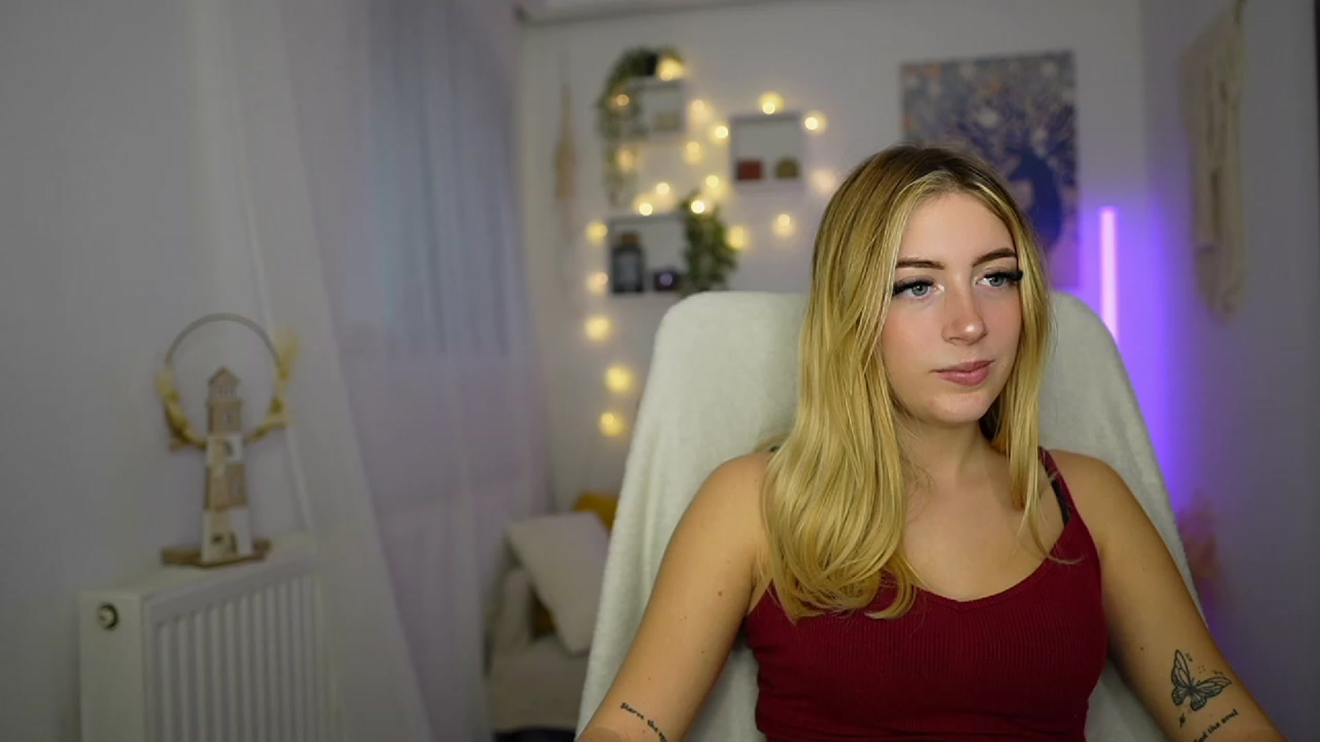 Gallery image thumbnail from Tina_Nappi18's myfreecams stream on, 10/10/2023, 15:16 image 3 of 20
