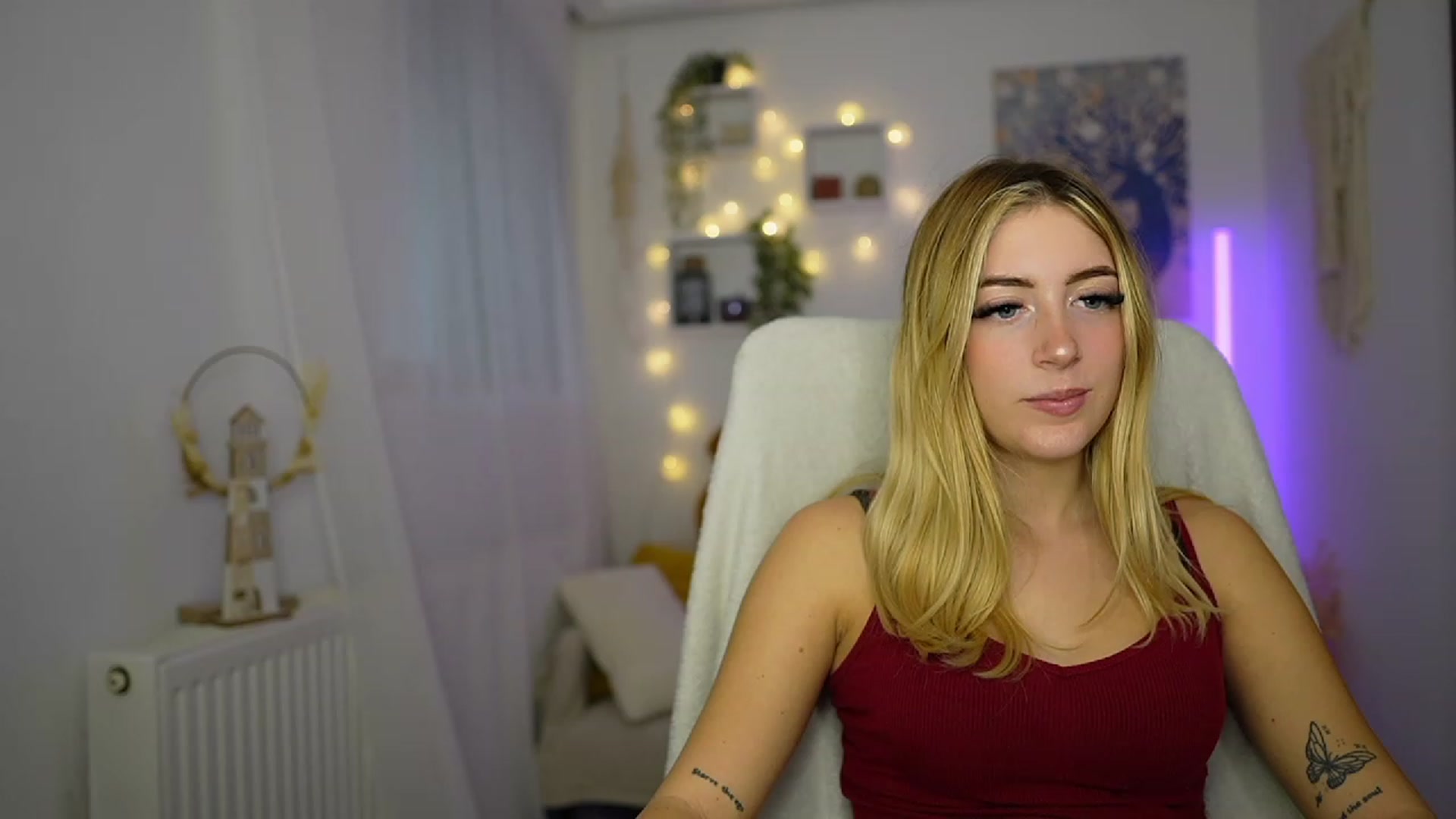 Gallery image thumbnail from Tina_Nappi18's myfreecams stream on, 10/10/2023, 15:16 image 5 of 20