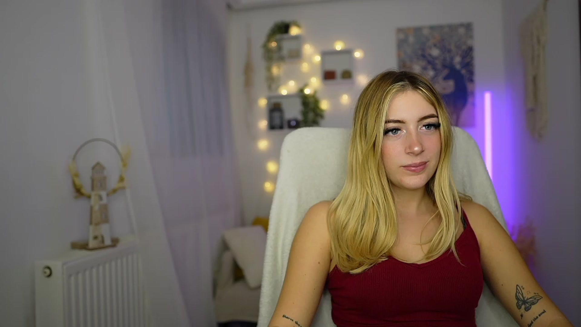 Gallery image thumbnail from Tina_Nappi18's myfreecams stream on, 10/10/2023, 15:16 image 19 of 20