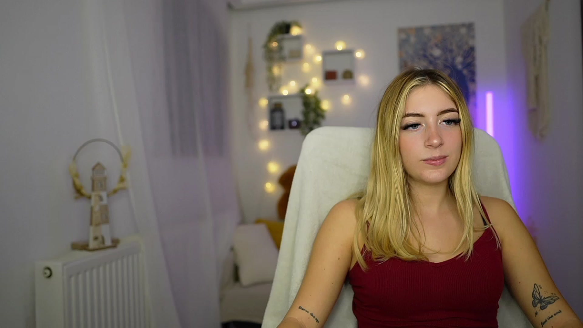 Gallery image thumbnail from Tina_Nappi18's myfreecams stream on, 10/10/2023, 17:38 image 5 of 20