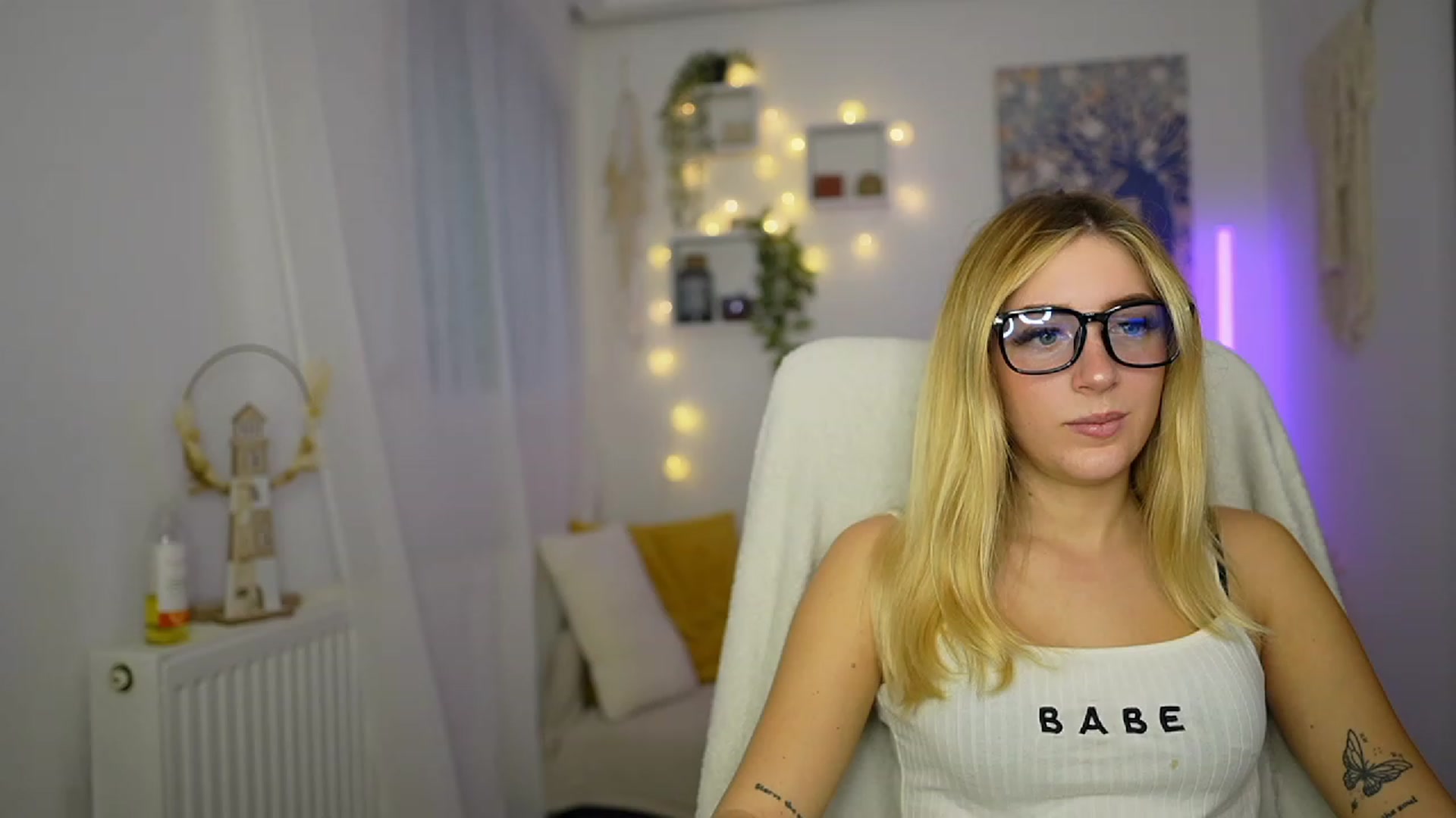 Gallery image thumbnail from Tina_Nappi18's myfreecams stream on, 10/11/2023, 13:59 image 20 of 20