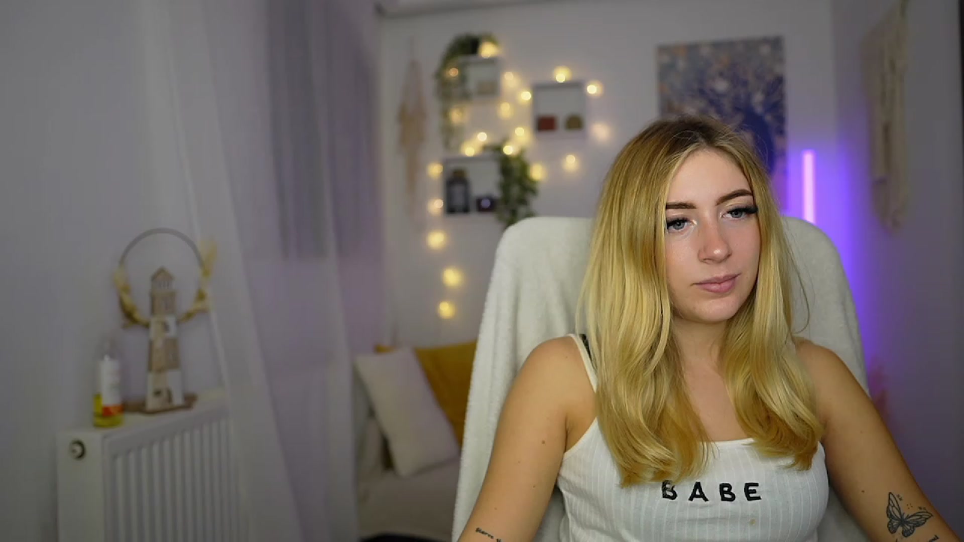 Gallery image thumbnail from Tina_Nappi18's myfreecams stream on, 10/11/2023, 17:17 image 2 of 20