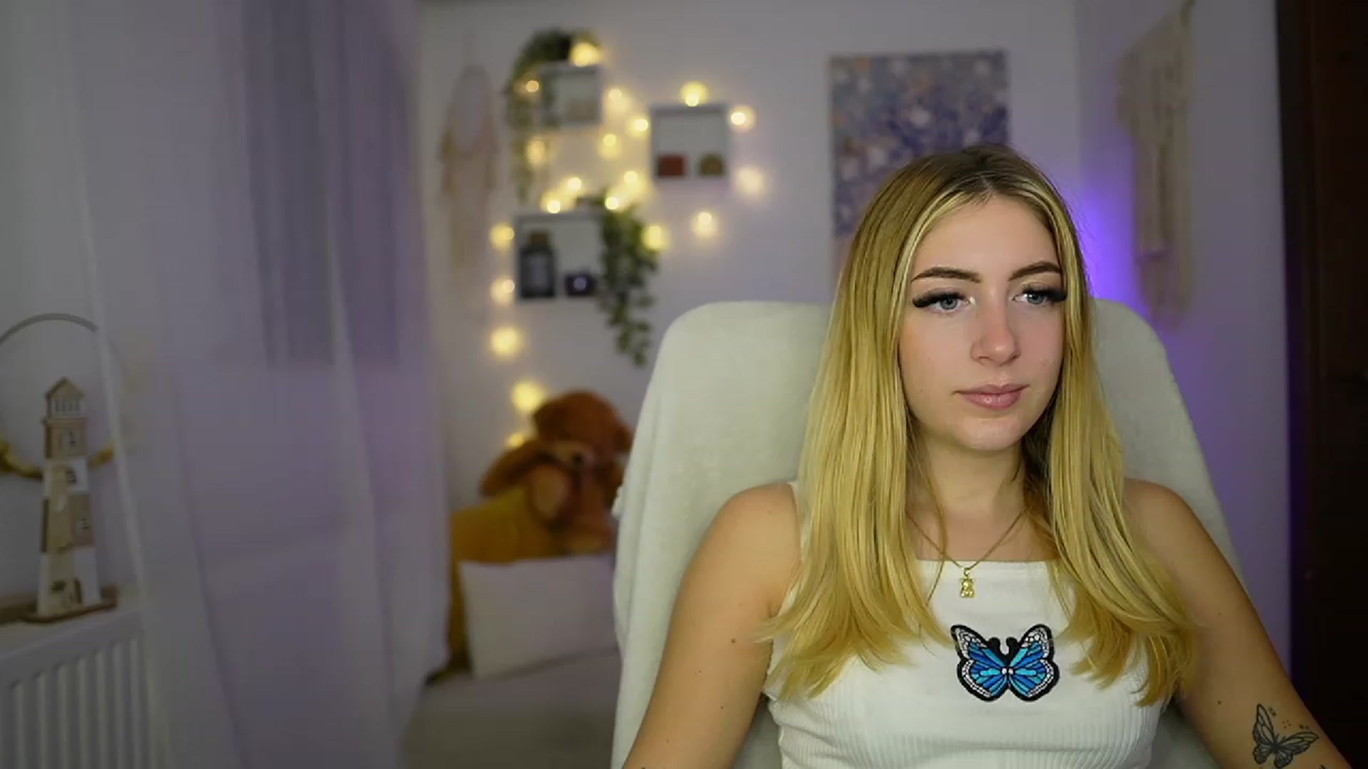 Gallery image thumbnail from Tina_Nappi18's myfreecams stream on, 10/24/2023, 15:15 image 20 of 20