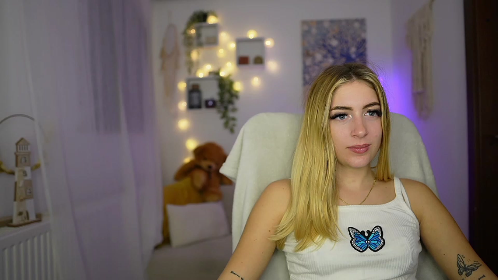 Gallery image thumbnail from Tina_Nappi18's myfreecams stream on, 10/24/2023, 17:22 image 20 of 20