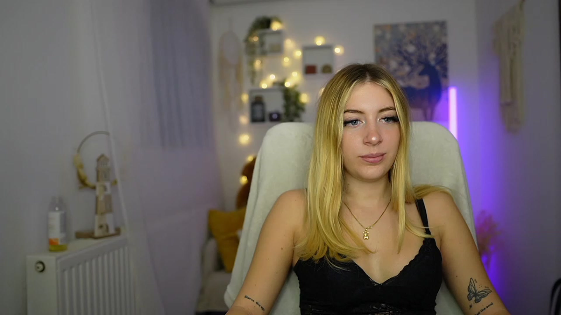 Gallery image thumbnail from Tina_Nappi18's myfreecams stream on, 11/08/2023, 15:02 image 20 of 20