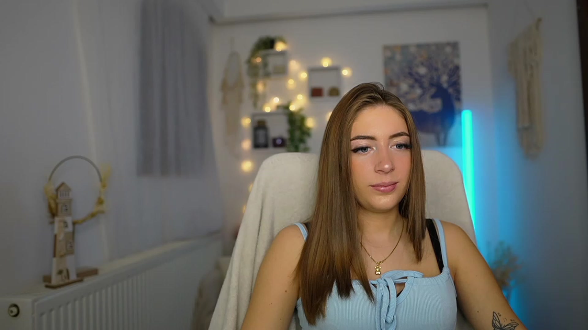Gallery image thumbnail from Tina_Nappi18's myfreecams stream on, 11/15/2023, 15:57 image 8 of 20