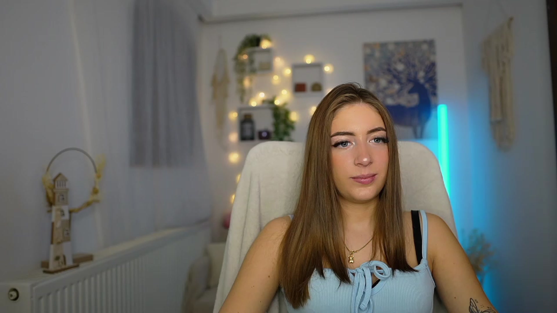 Gallery image thumbnail from Tina_Nappi18's myfreecams stream on, 11/15/2023, 15:57 image 15 of 20