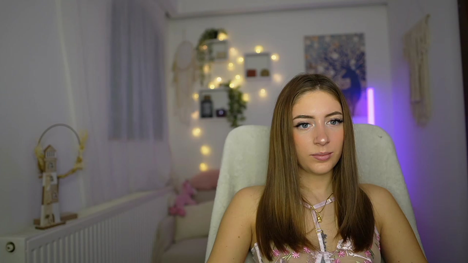 Gallery image thumbnail from Tina_Nappi18's myfreecams stream on, 11/16/2023, 14:47 image 11 of 20