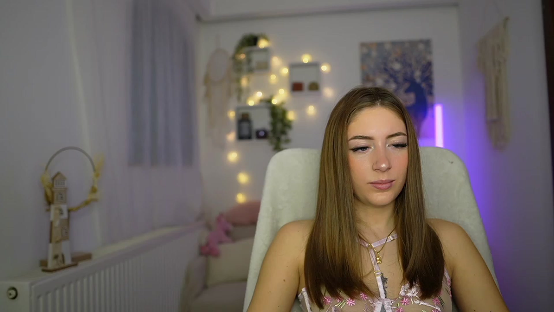 Gallery image thumbnail from Tina_Nappi18's myfreecams stream on, 11/16/2023, 14:47 image 7 of 20