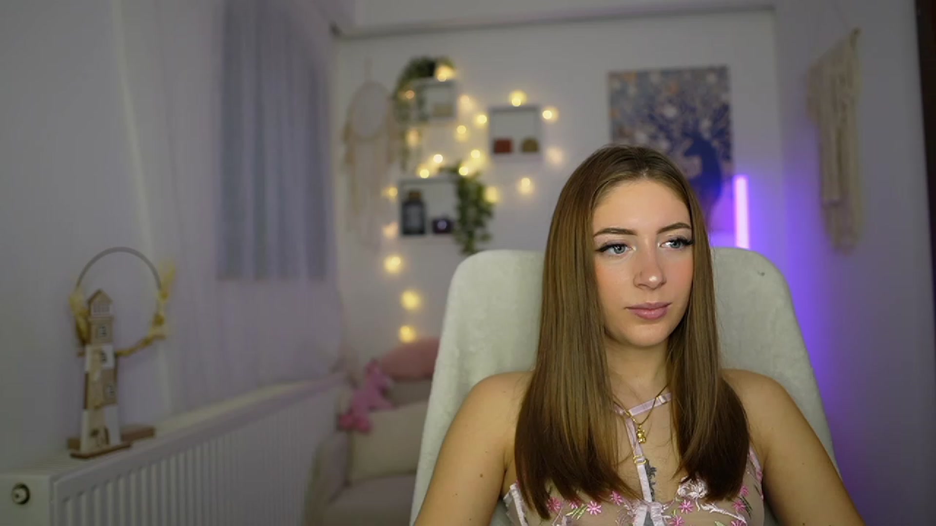 Gallery image thumbnail from Tina_Nappi18's myfreecams stream on, 11/16/2023, 14:47 image 3 of 20