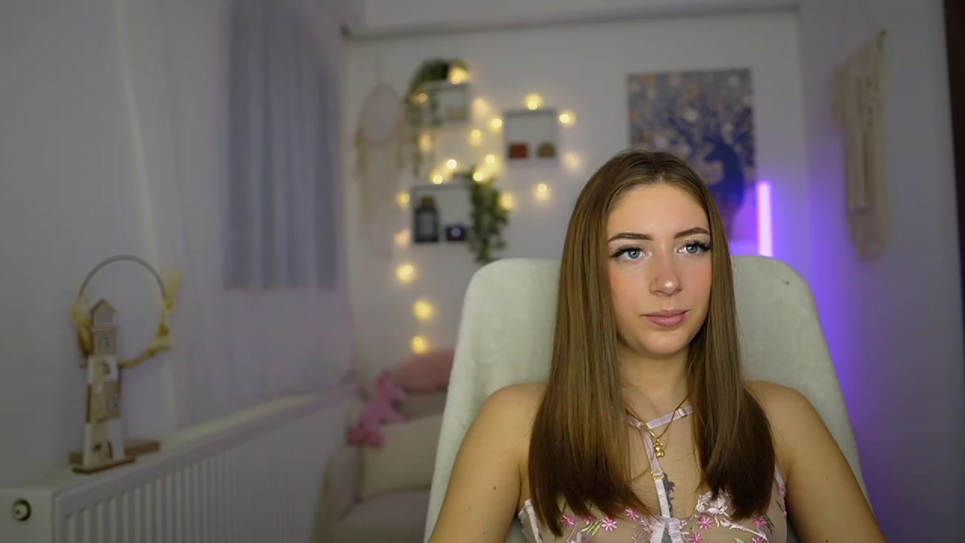 Gallery image thumbnail from Tina_Nappi18's myfreecams stream on, 11/16/2023, 14:47 image 8 of 20