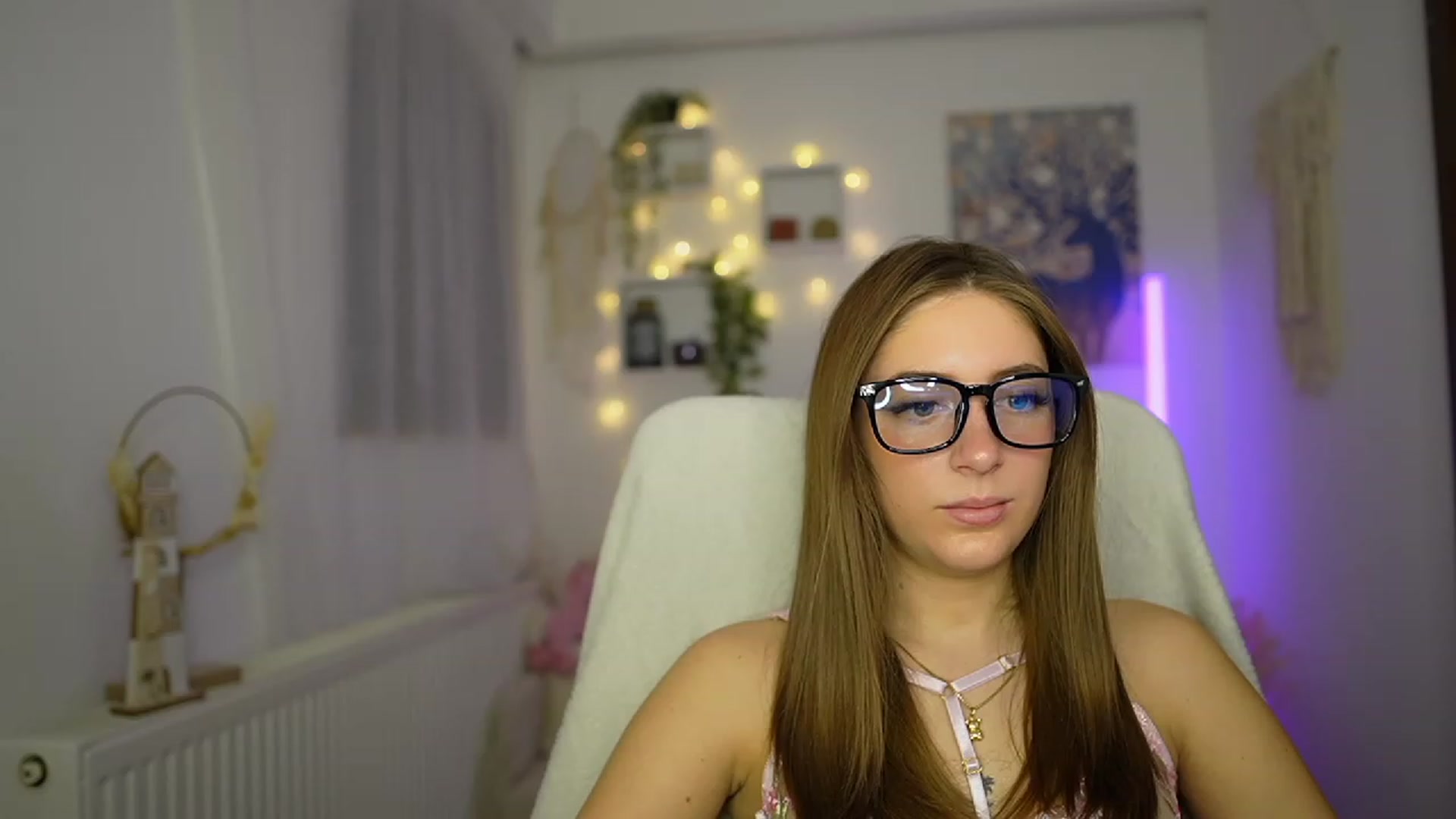 Gallery image thumbnail from Tina_Nappi18's myfreecams stream on, 11/16/2023, 18:16 image 19 of 20